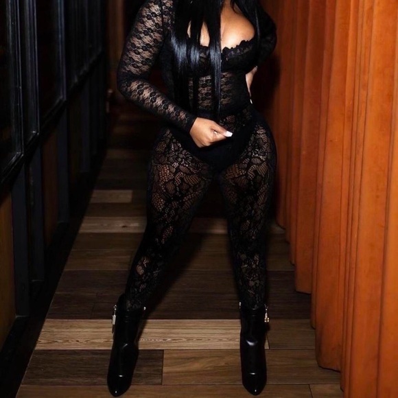 Wolford Floral Lace Leggings & Edikted Too